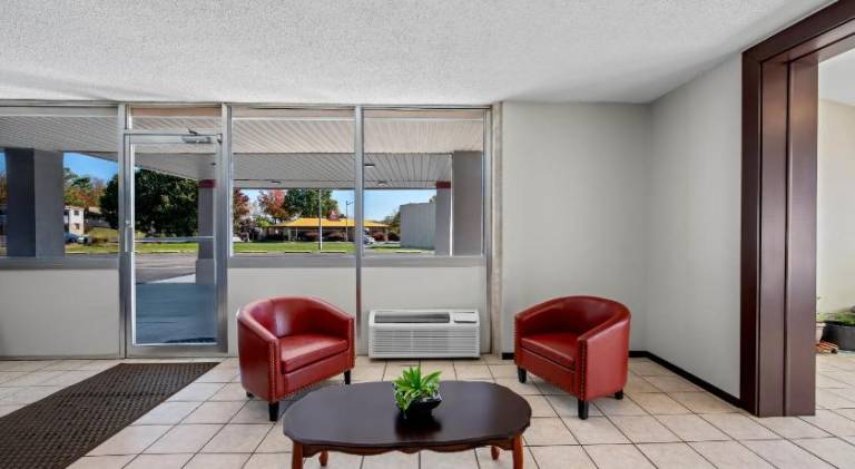 Red Roof Inn Abingdon — photo 3