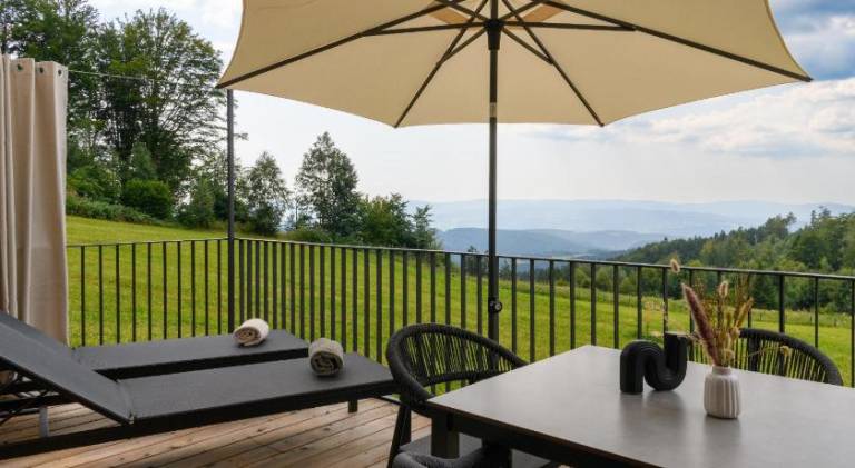 Holiday apartment with garden, patio & grill — photo 3