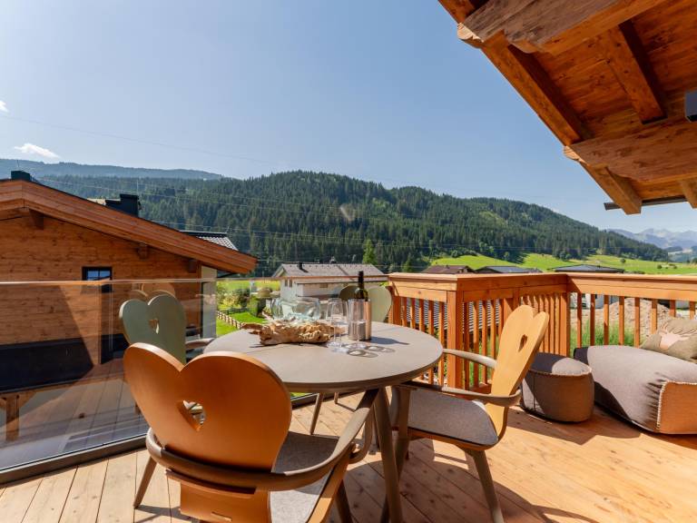 Modern chalet with pine sauna by the ski lift — photo 3