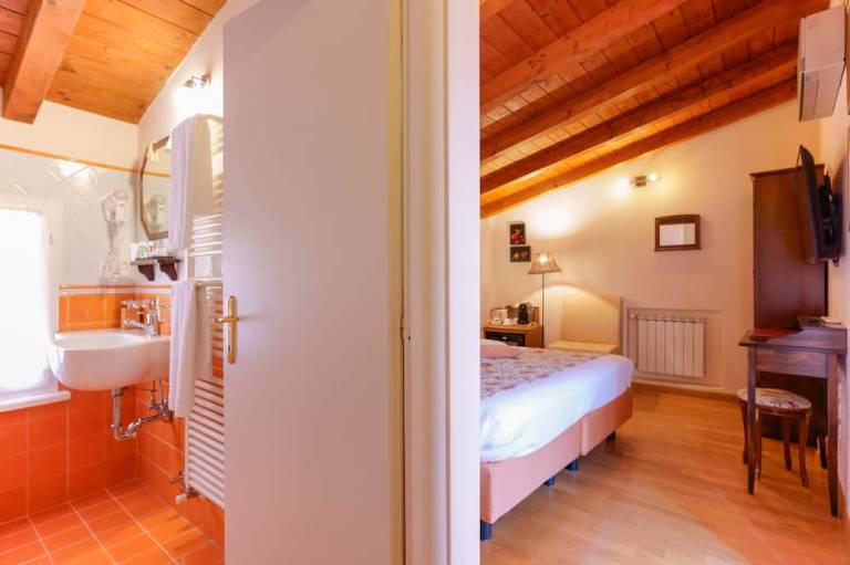 Bed & Breakfast  Sasso Marconi