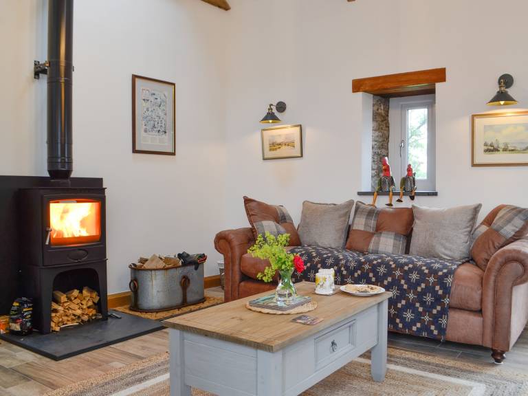 Cottage with barbecue, jacuzzi & garden — photo 3
