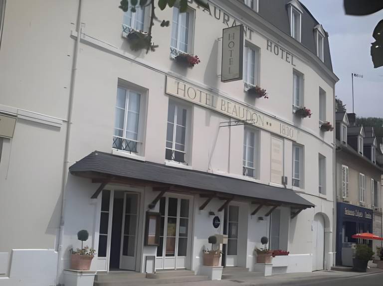 Logis Hotel Beaudon in Soissons
