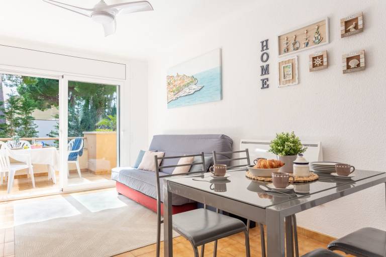 Wonderful rental apartment with pool, barbeque & garden | Close to the beach | Pets allowed — photo 3