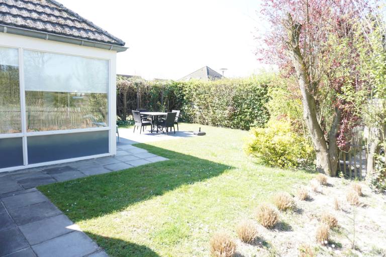Ferienhaus mit Garten, Terrasse und Grill