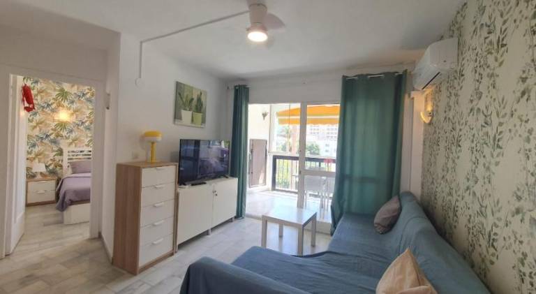 Pleasant apartment with terrace, private pool & yard | Next to the beach | Suitable for remote work | Pets allowed — photo 2