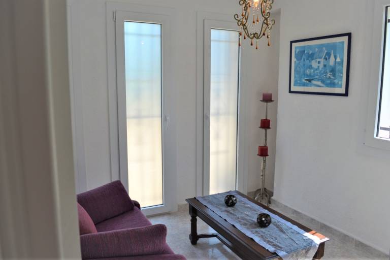 Vacation home with pool, patio & grill | Sea view — photo 5