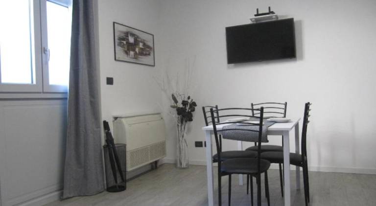 Apartment with 1 room for 2 persons in Segrate