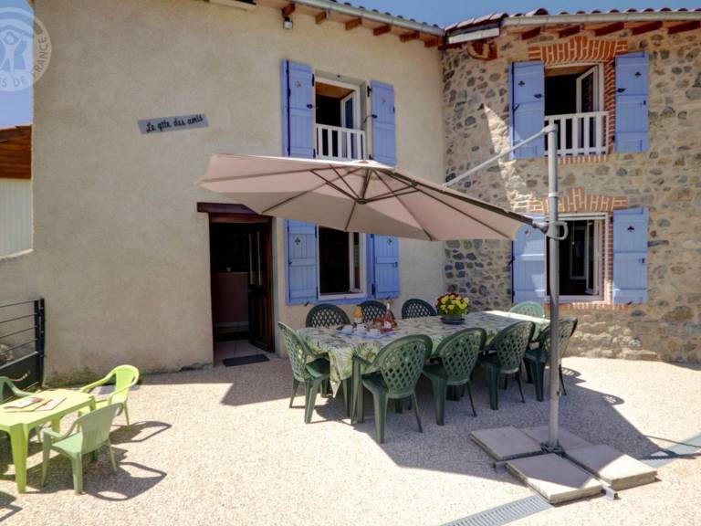 Charming cottage with barbeque & yard | Pet-friendly — photo 2