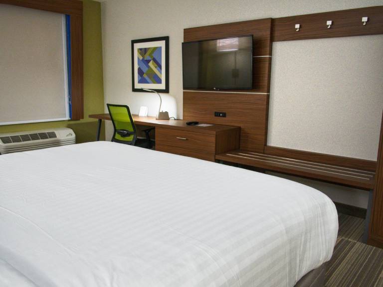 Holiday Inn Express & Suites Moore By IHG