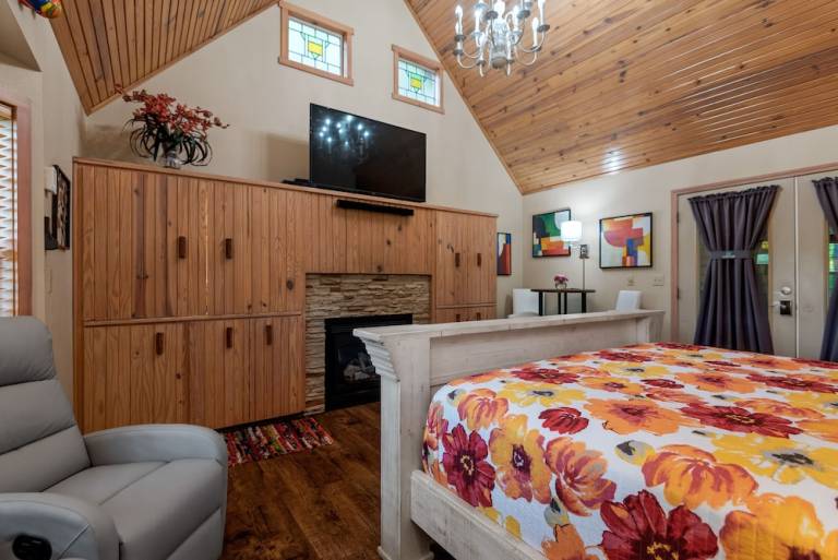 Cabin Eureka Springs