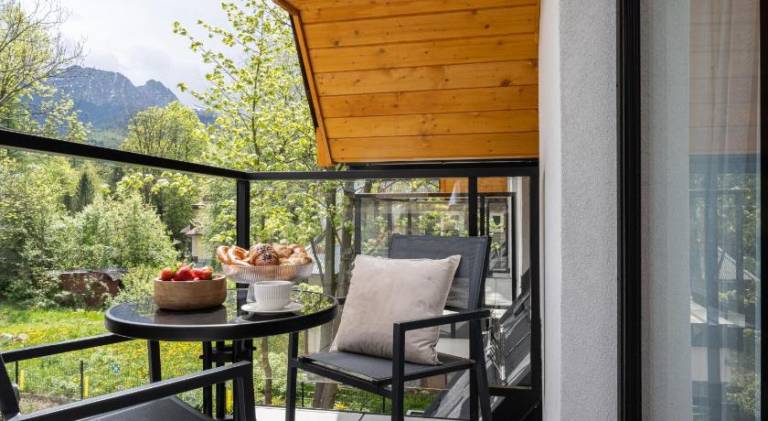 Holiday apartment with garden — photo 4
