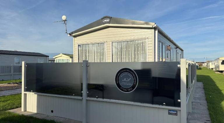 Apartment with jacuzzi in Skegness