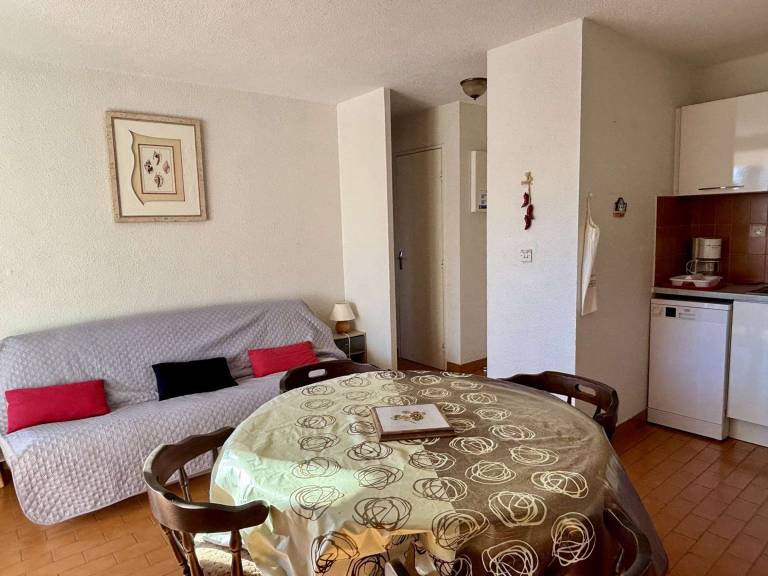 Holiday apartment with 2 rooms for 4 persons — photo 5