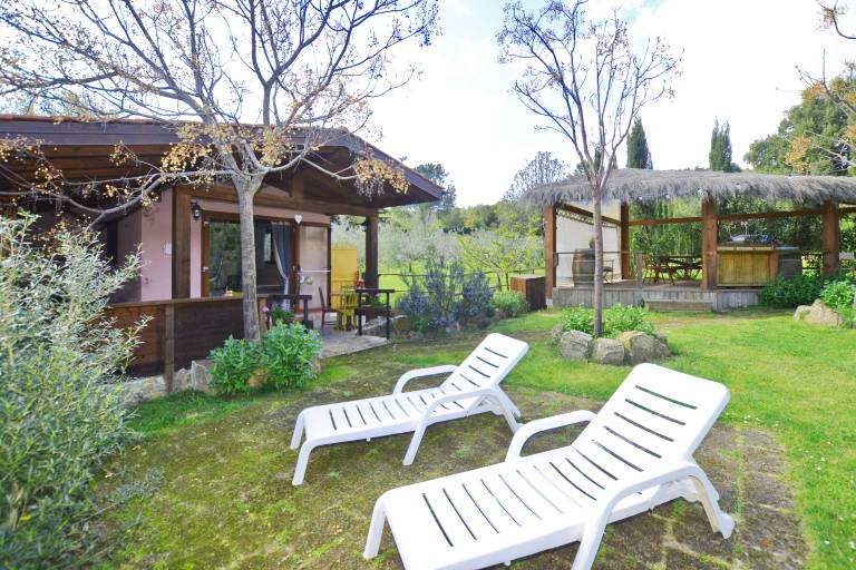 Chalet with garden & terrace in Massa Marittima