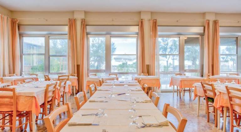 Hotel Delle Nazioni by Double Hospitality — photo 3