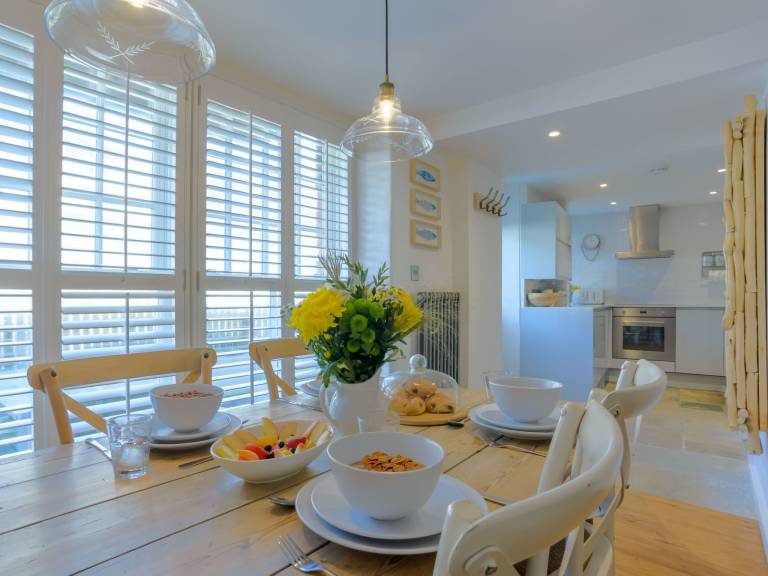 Child-friendly apartment with terrace & garden | Sea view | Next to the beach | Pet-friendly — photo 4