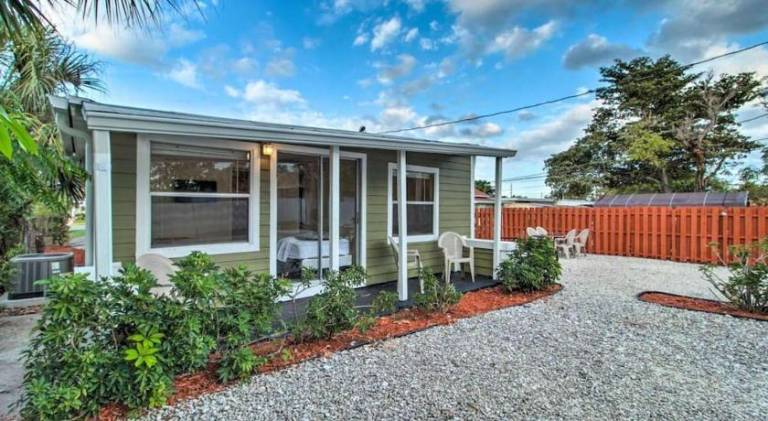 Holiday apartment with 2 rooms for 4 persons in West Palm Beach, FL