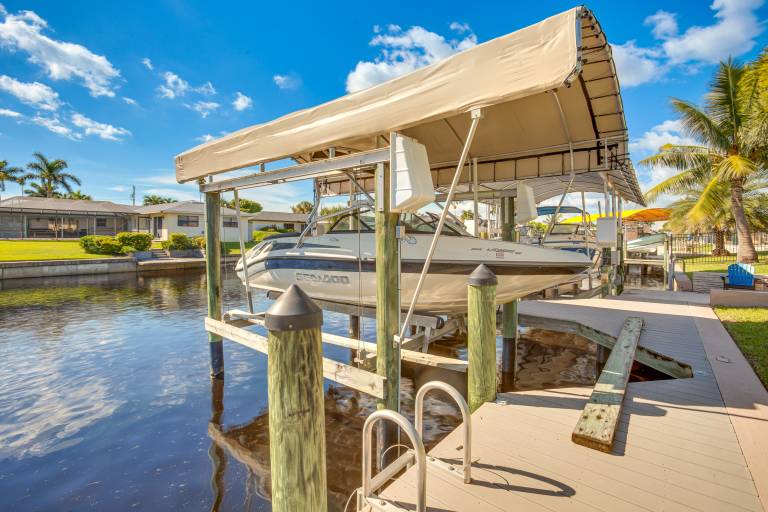 Dock Your Boat: Waterfront Cape Coral Home w/ Pool — photo 3