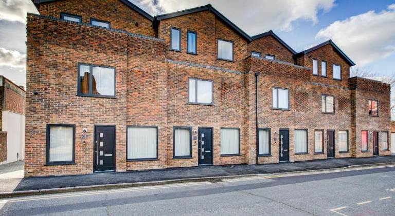 Holiday apartment with terrace | Pet-friendly in Hayes