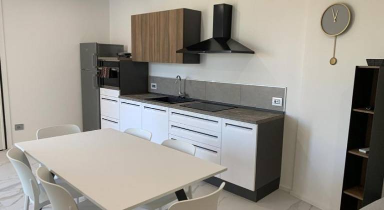 Wonderful serviced apartment with yard, hot tub & grill | Pets are welcome — photo 5