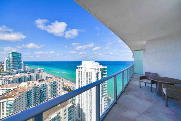 Ocean View W Direct Beach Access