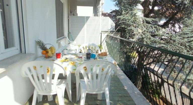 Charming holiday apartment with patio | Close to the beach | Pets are welcome — photo 3
