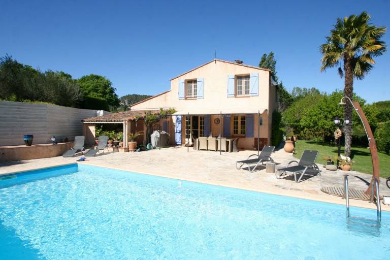 Villa Salernes