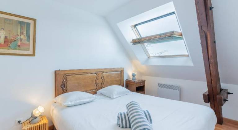 House with 4 rooms for 10 persons in Honfleur