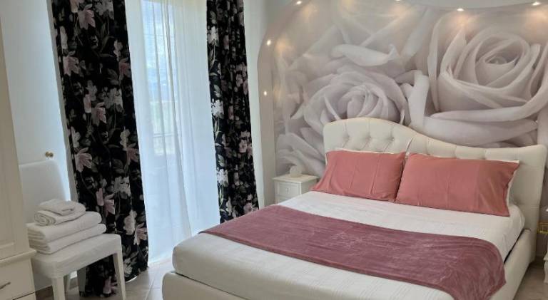 House with hot tub & pool | Pets are welcome — photo 2
