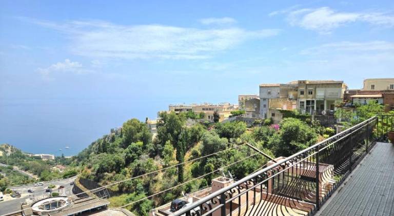 Holiday apartment with 4 rooms for 8 persons — photo 3