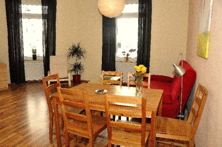 Rental apartment with 2 rooms for 6 persons — photo 3