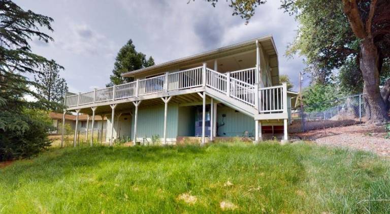 Vacation home with 3 rooms for 8 persons in Oakhurst, CA