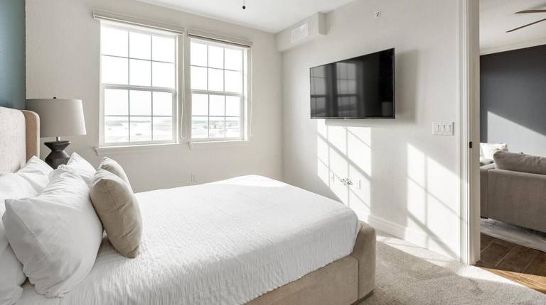 Apartment  Brittany Pointe