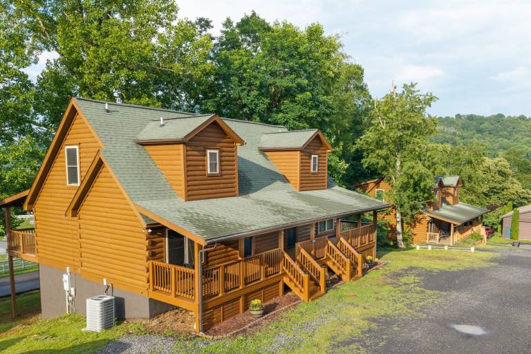 Cabin West Jefferson