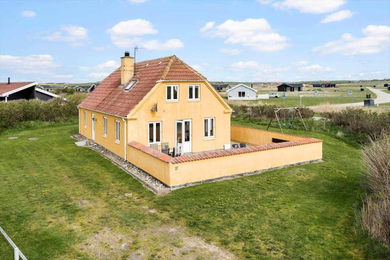 House with jacuzzi, terrace & sauna | Pet-friendly — photo 2