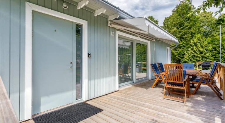 Apartment with patio, garden & barbeque | Pets allowed — photo 3