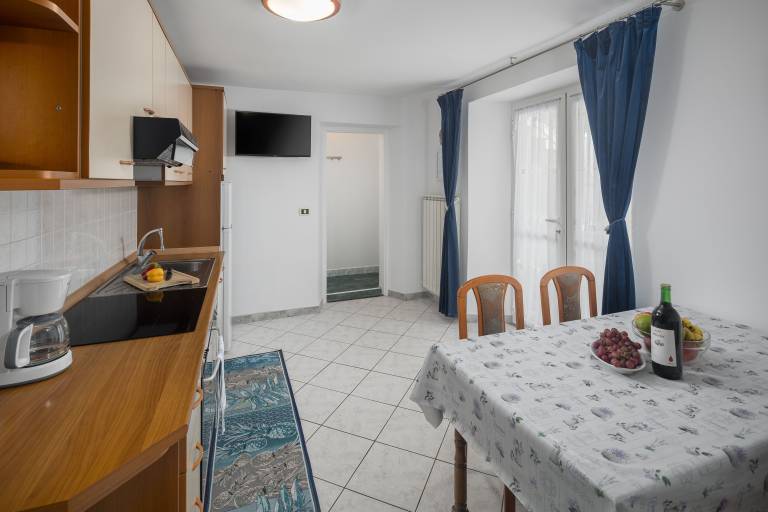 Fully equipped holiday apartment with terrace | Sea view | Beach nearby | Dogs allowed — photo 3