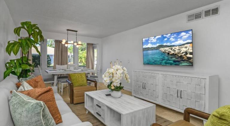 Rental apartment with pool — photo 2