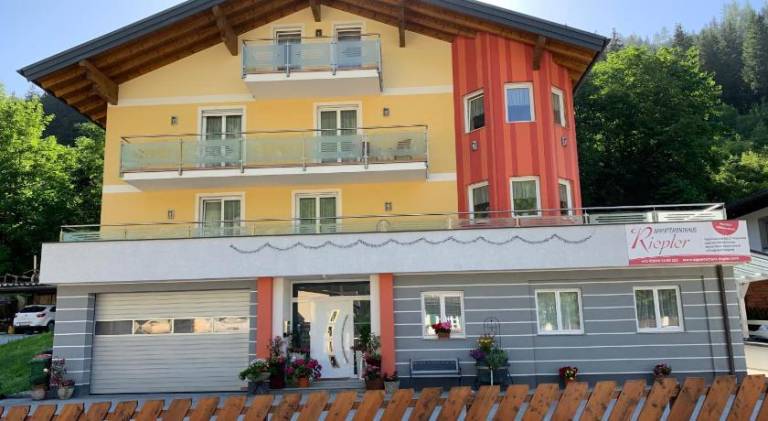 Apartment | Perfect for remote work | Pets allowed in Bad Gastein