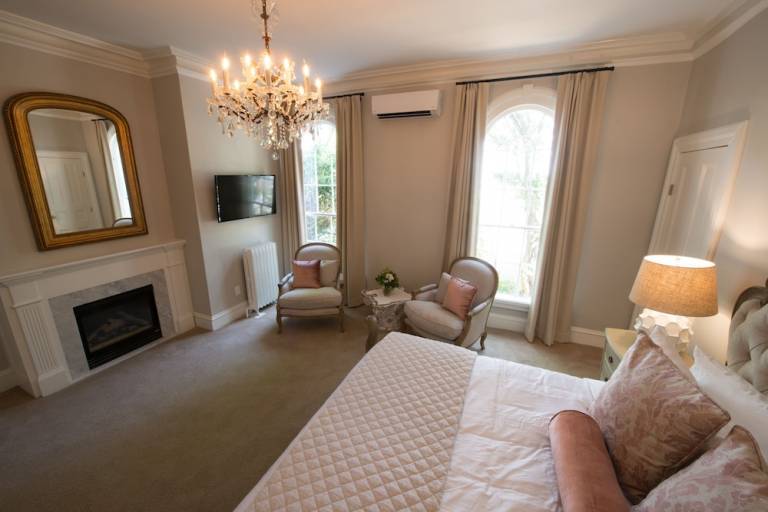 Bed and breakfast  Newport