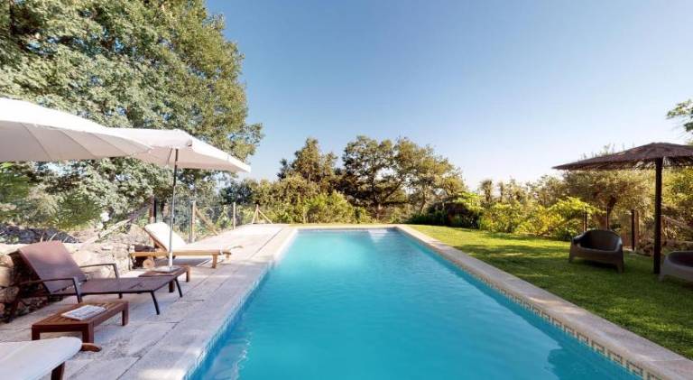 Vacation home with private pool, terrace & BBQ — photo 2