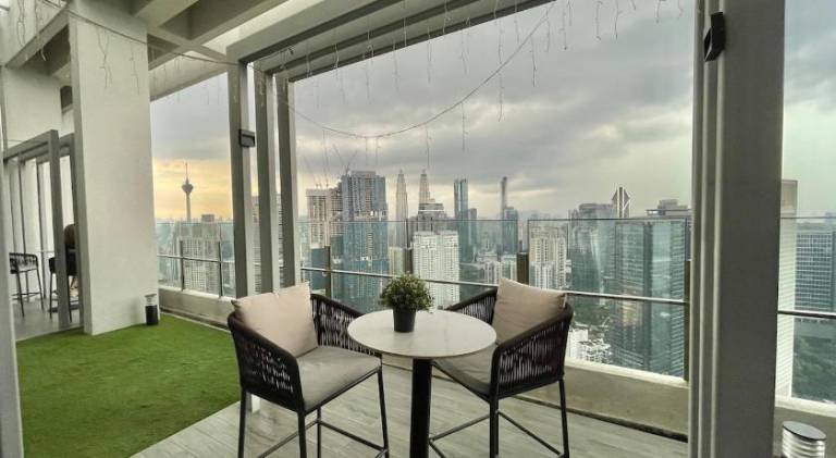 2min walk to TRX, KLCC view Gaming 2pax swimming pool — photo 4