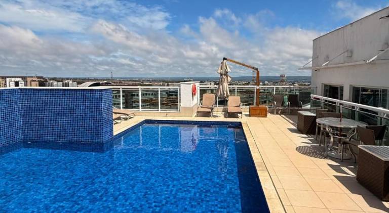 Apartment with pool — photo 3