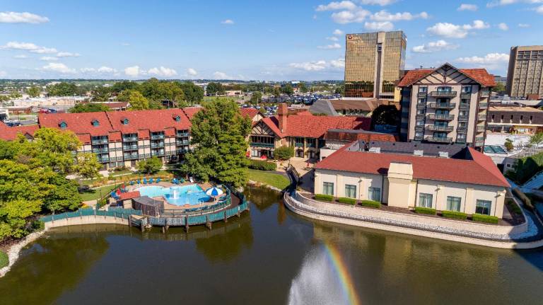 Sheraton Westport Chalet Hotel St. Louis in Maryland Heights, MO