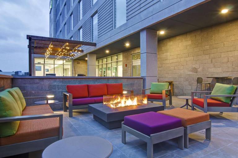 Home2 Suites by Hilton Montreal Dorval — photo 4