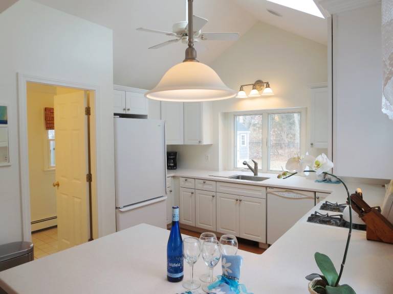 Children-friendly spacious house with grill & patio | Dogs allowed — photo 3