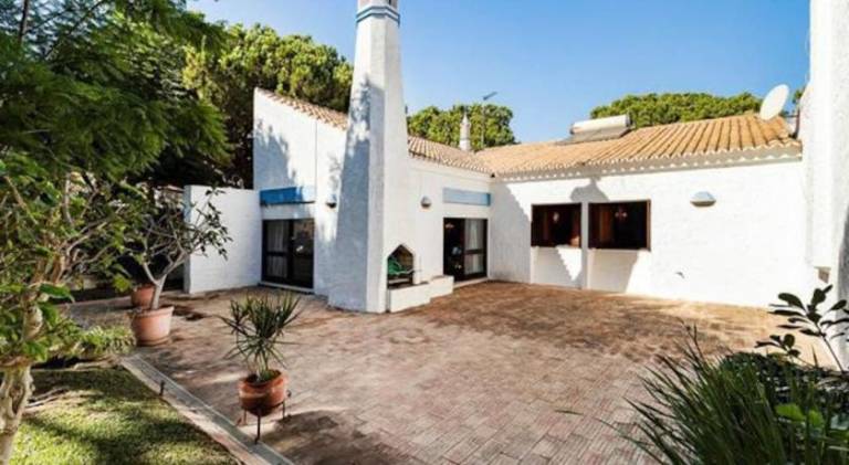 Vacation home with pool | Dogs allowed in Albufeira