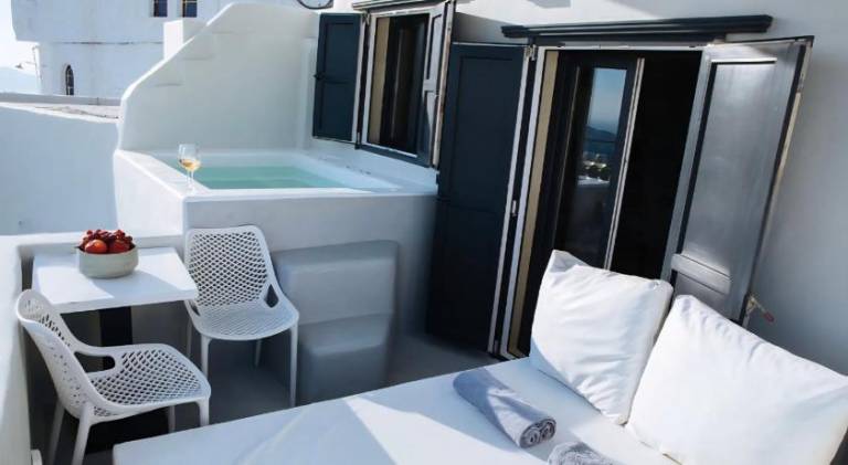Holiday apartment with patio & jacuzzi | Pets allowed — photo 4