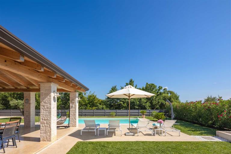 Charming 3-Bedroom Villa with pool — photo 4