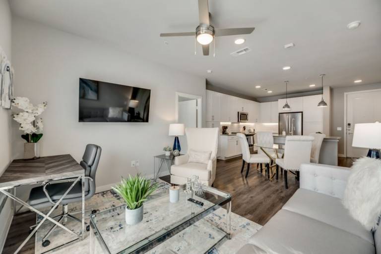 MCK203 – 28min to Toyota Base Camp - Sleeps 4 - Public Transit in McKinney, TX